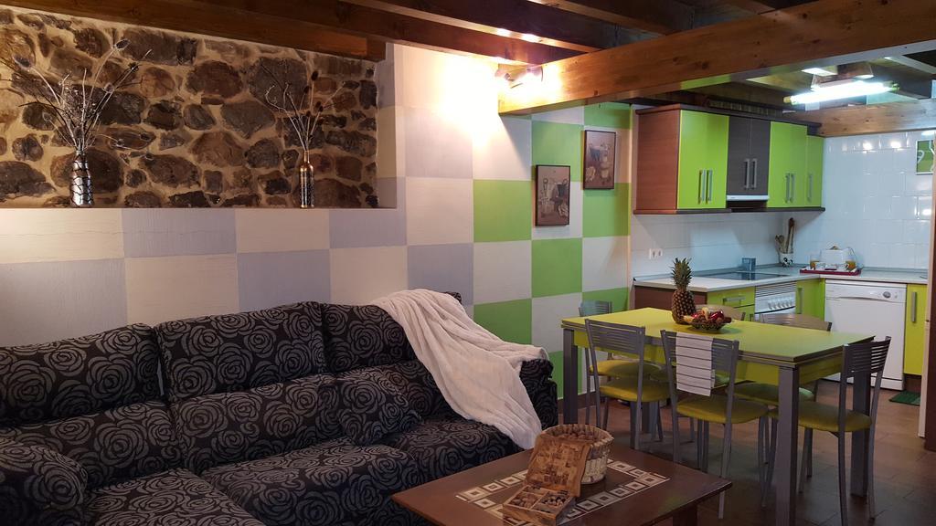Apartamentos La Plazuela Quintana de Soba ภายนอก รูปภาพ