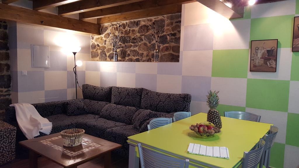 Apartamentos La Plazuela Quintana de Soba ภายนอก รูปภาพ