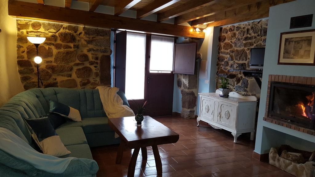 Apartamentos La Plazuela Quintana de Soba ภายนอก รูปภาพ