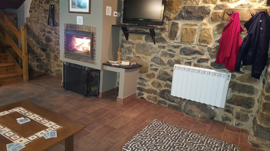 Apartamentos La Plazuela Quintana de Soba ภายนอก รูปภาพ